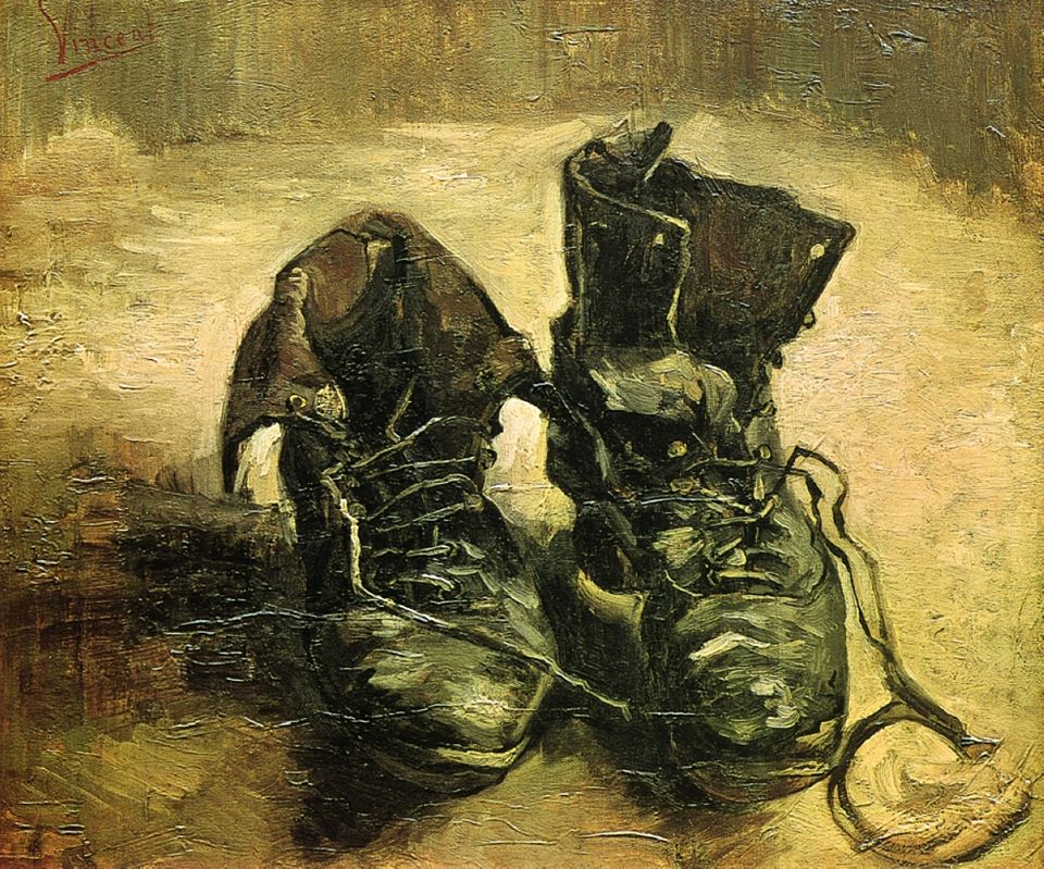 A pair of shoes